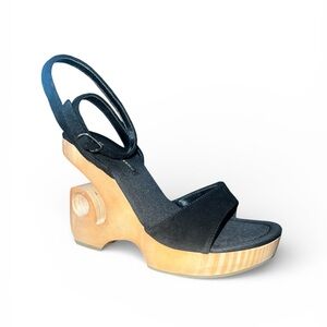 Delicious Y2K Black Suede Wooden Platform Heels Sculptural Ankle Strap Size 8.5